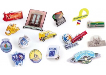 Pins printing Full Color forma especial